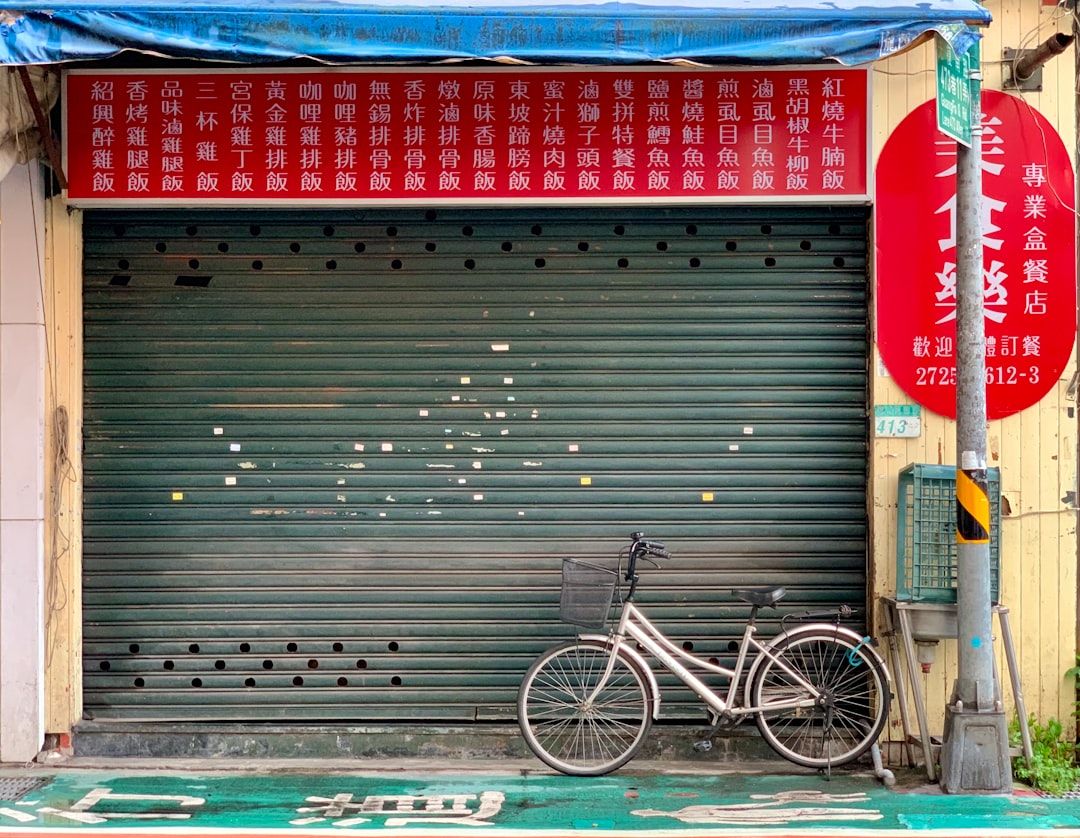 Photo Pawn shop sign