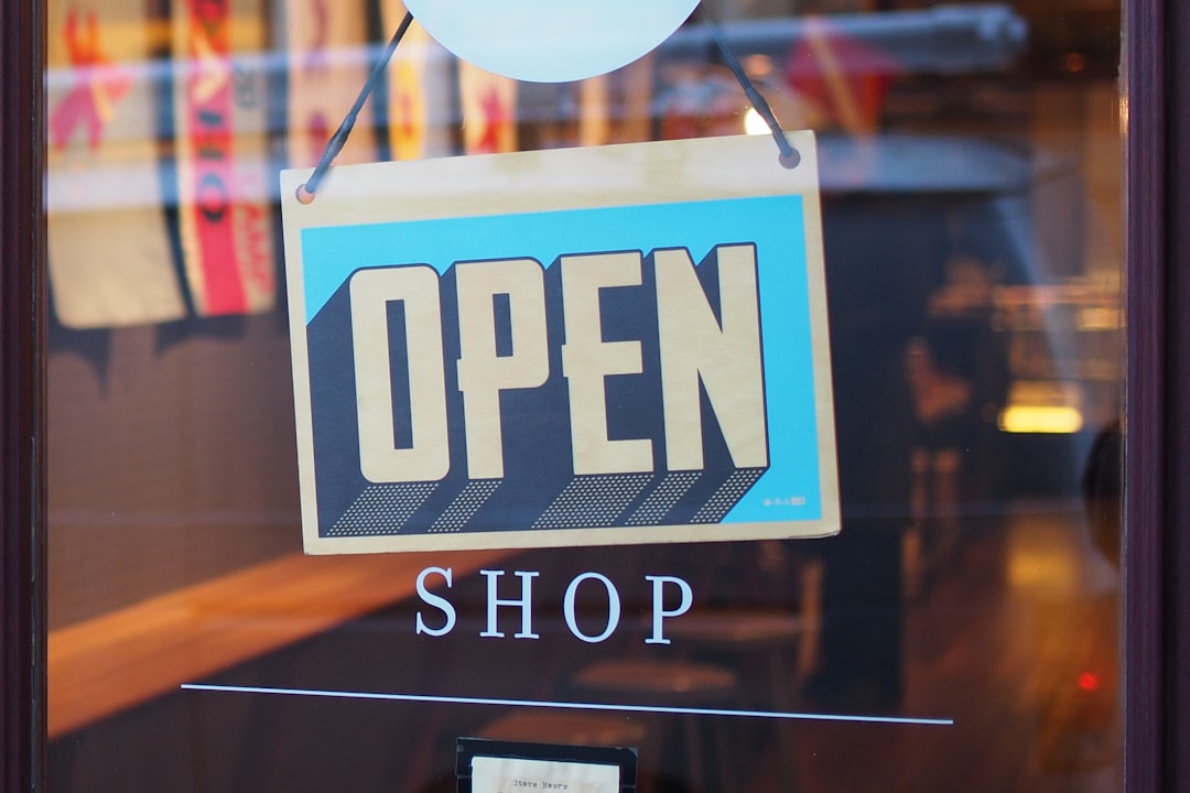 Photo Pawn shop sign